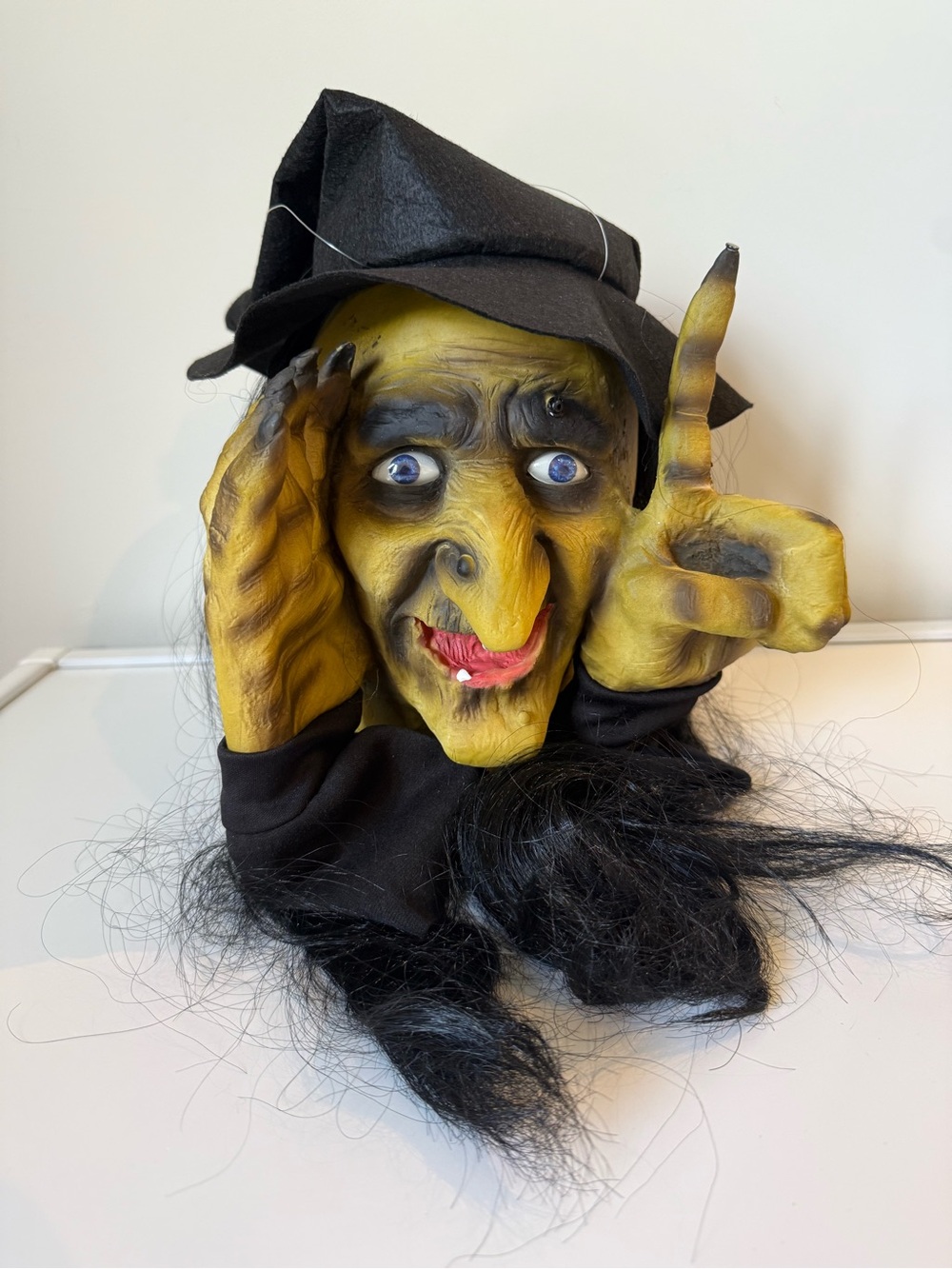 Grandin Road Tapping Witch Animated Halloween Window Decor